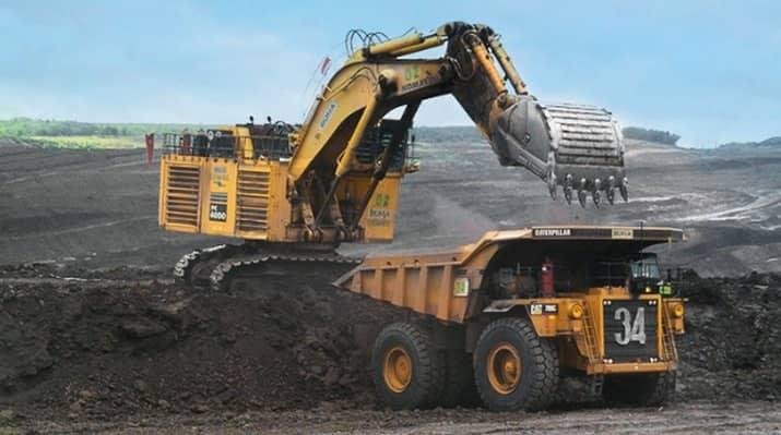 Pekerjaan Overburden Removal dan Hauling